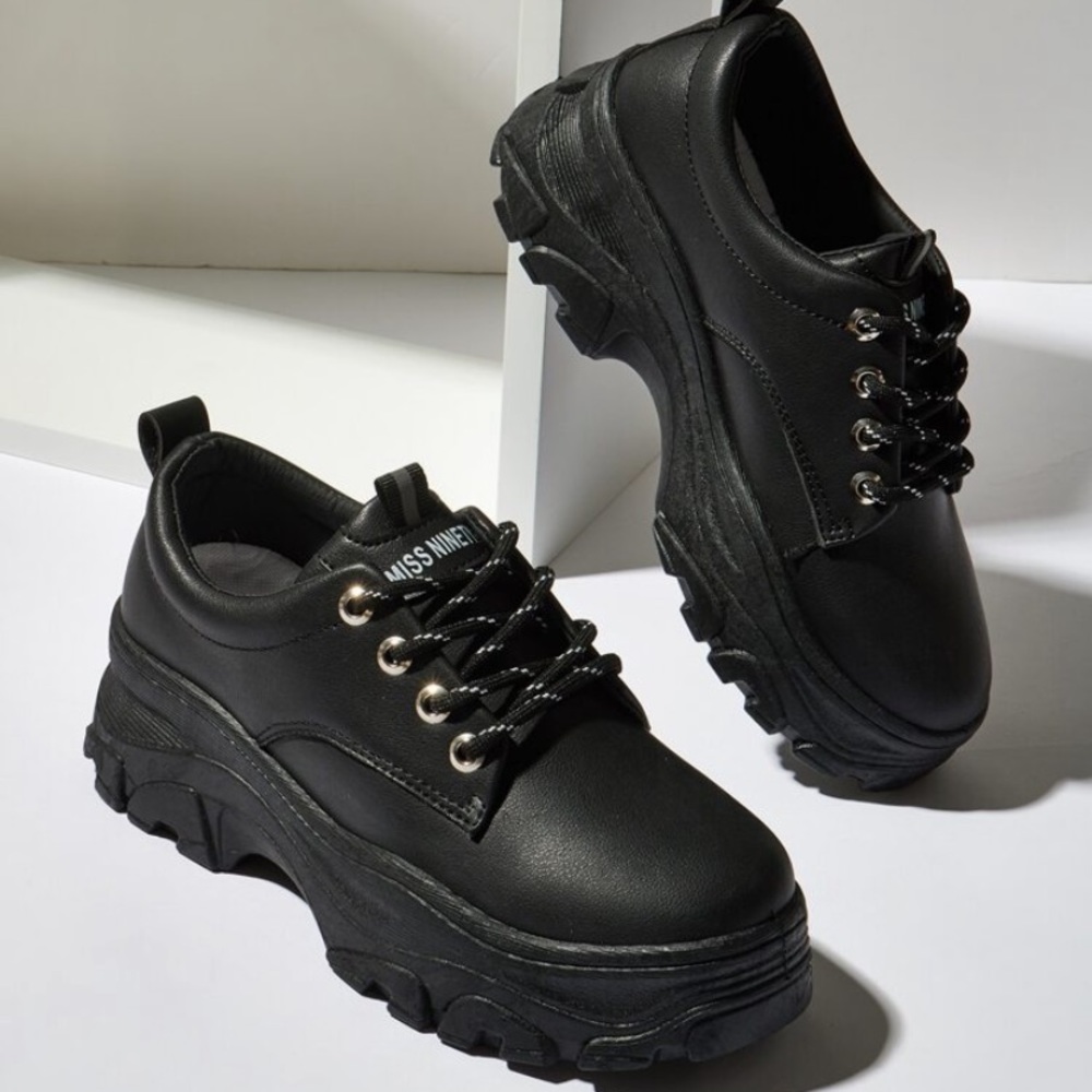 Lace Up Front Low Top Chunky Sneakers🖤✨⚡️
